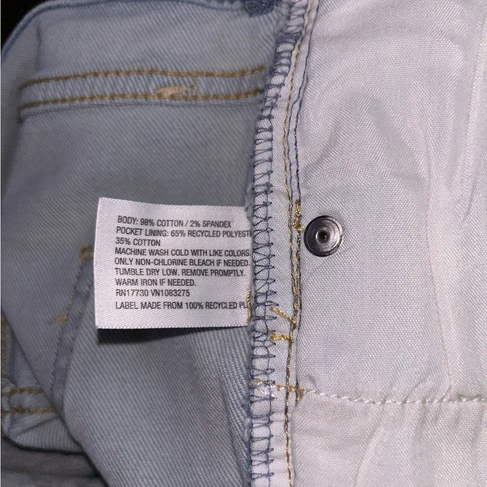 Universal Thread Mid Rise Crop Jeans size 4/27 R - Picture 10 of 13